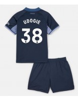 Tottenham Hotspur Destiny Udogie #38 Venkovní dres pro děti 2023-24 Krátký Rukáv (+ trenýrky)